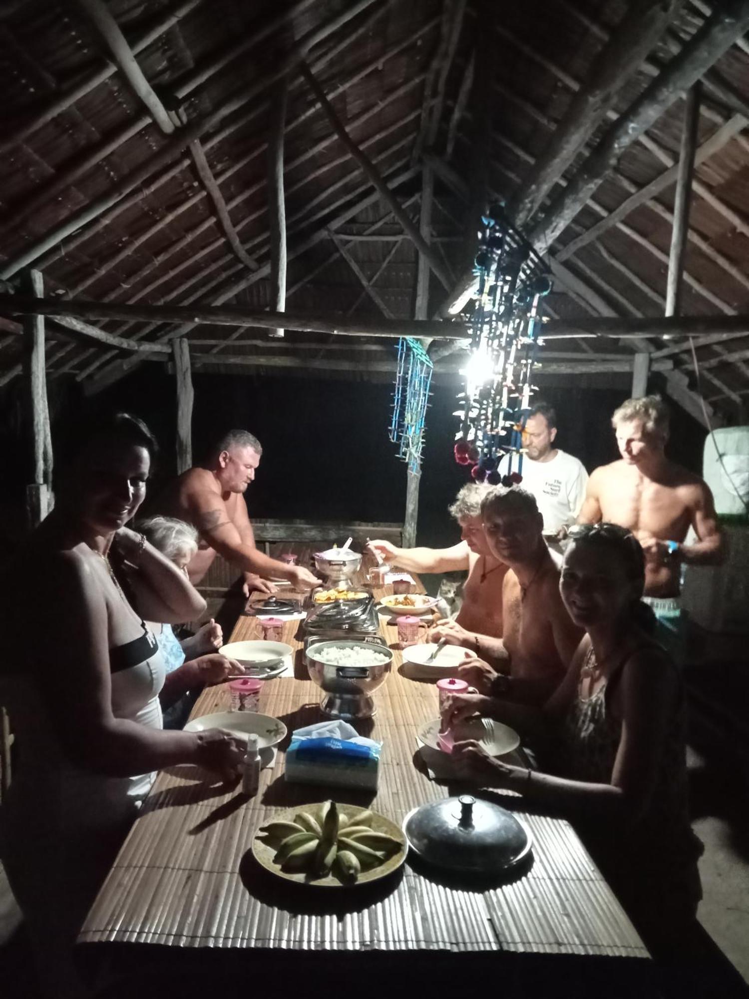Ransiwor Homestay Kri Eksteriør bilde