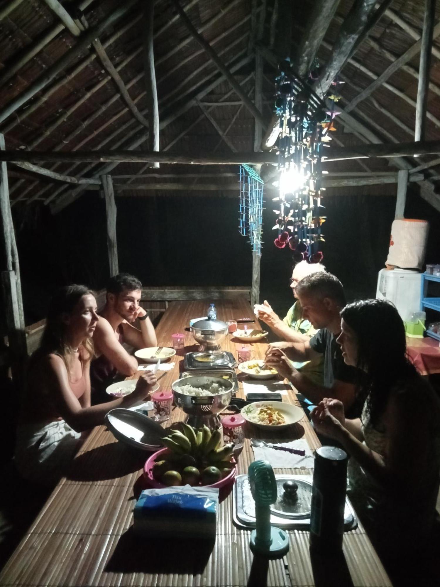 Ransiwor Homestay Kri Eksteriør bilde